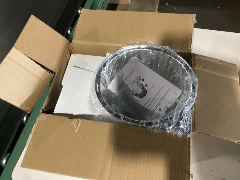 Condition photo showing New/Like New for 250w equivalent barn light with 29w led bulb outdoor dusk to dawn area and flood light with photocell ul listed led security light for barn garage yard warehouse 4000k 3300lm 120vac gray 1pack 1 pack