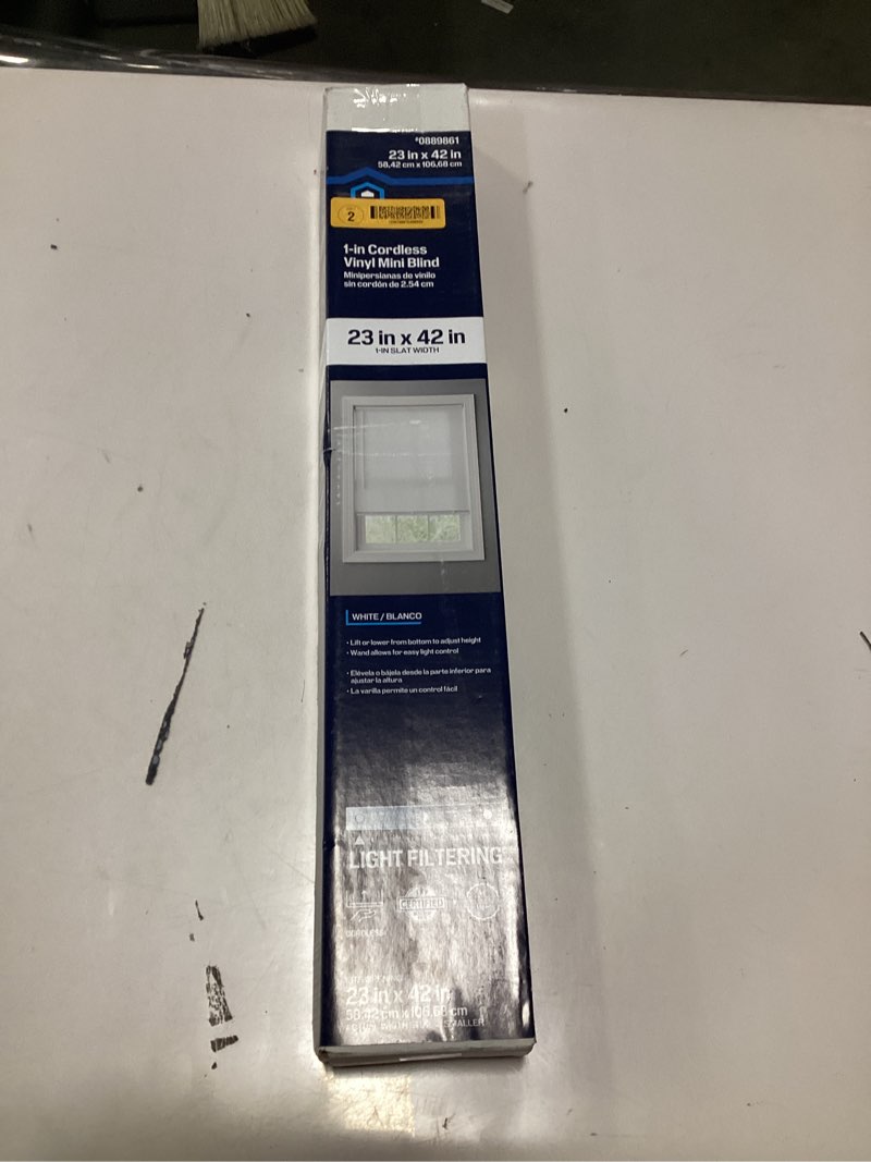 Condition photo showing New/Like New for Redi Shade No Tools Original Light Filtering Pleated Paper Shade White, 36" W x 72" L, 6 Pack White 36" W x 72" H