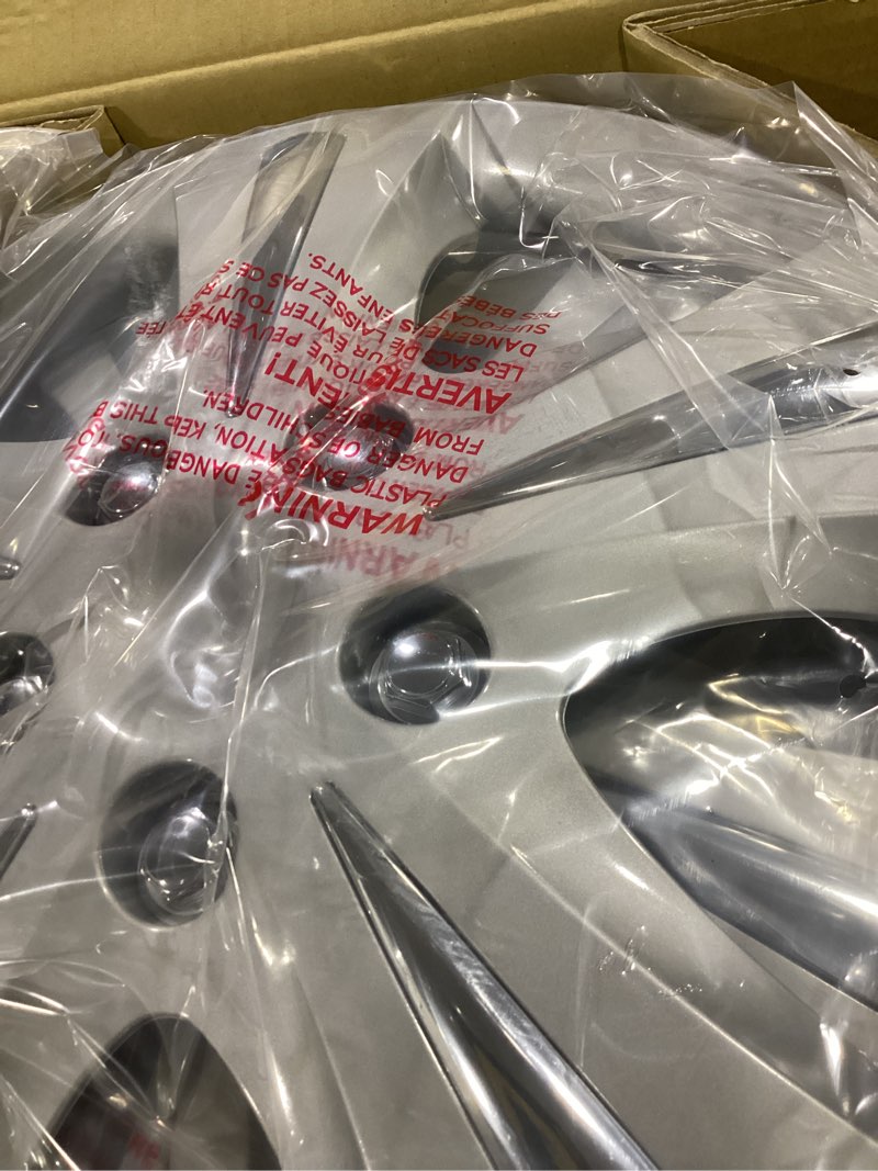 Condition photo showing Good Condition for custom accessories 4-pack 15" sgt-5 wheel covers, replacement hubcaps for cars, trucks, suvs — silver/chrome 15" wheel cover