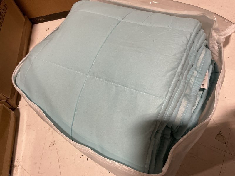 Condition photo showing Good Condition for teenager weighted blanket 10 pounds, cooling blanket for hot sleepers, soft bed blanket universal to all seasons, 48''x72'' 10 lbs, water blue water blue 48"x72" 10 lbs