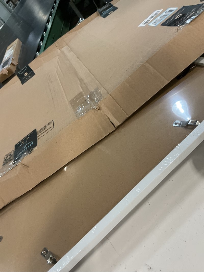Condition photo showing Good Condition for 22x22 picture frame white with 18x18 mat, display photo 18x18 with mat or 22 x 22 without mat, wall hanging large 22x22 poster frame with shatter resistant plexiglass, white white 22x22 inch