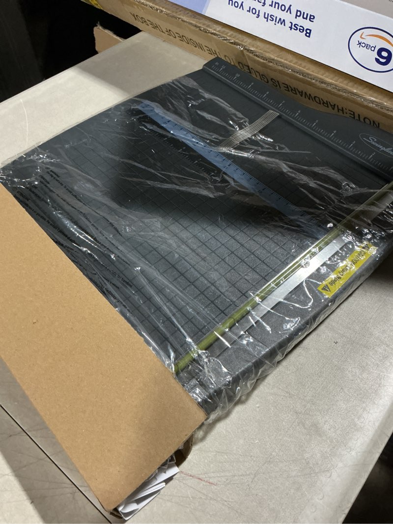 Condition photo showing Good Condition for swingline classiccut lite paper trimmer  10 sheets  durable plastic base  13 x 19 1/2