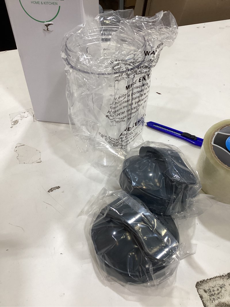 Condition photo showing Good Condition for 2-pack Replacement Parts Upgrade 32oz Cups with Flip-Top To-Go-Lid and Rubber Gaskets Compatible with NutriBullet 600w/900w Blender Accessory