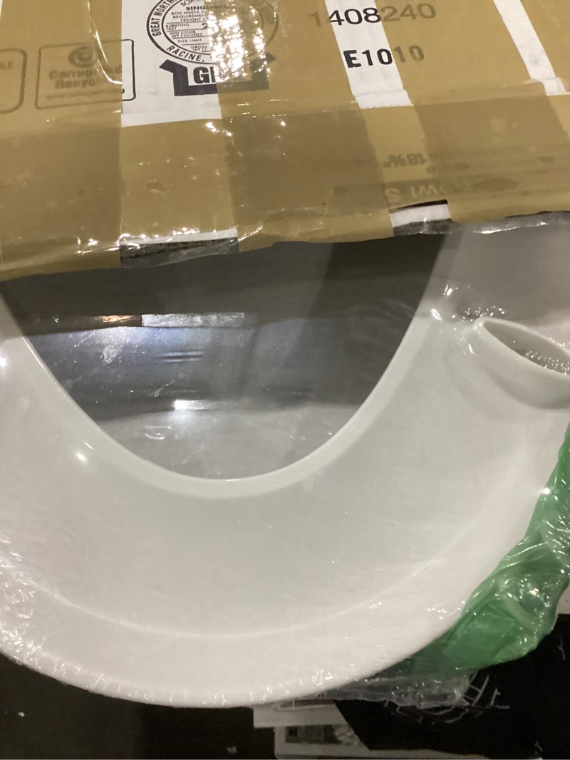 Condition photo showing New/Like New for KOHLER 4636-RL-0 Cachet ReadyLatch Elongated Toilet Seat Slow Close, Soft Close Toilet Seat Quiet Lid, Contoured Grip-Tight Bumpers Installation Hardware, Apartment Essentials, White White Elongated Ready Latch