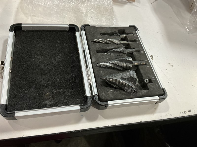 Condition photo showing As Is for zelcan step drill bit set, 5pcs four spiral flute step bits for metal, 50 sizes titanium-coated hss drill bits with 1/4" hex shank for stainless steel aluminum wood plastic new 5pcs set hss