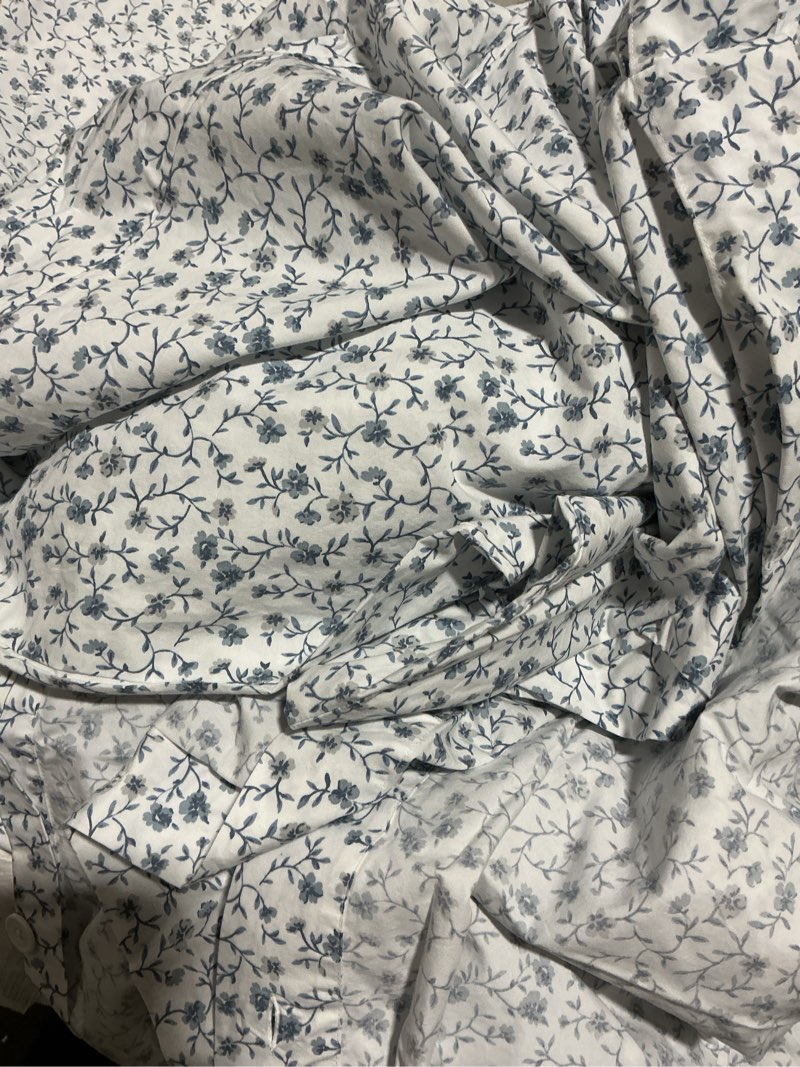 Condition photo showing Good Condition for organic crisp percale floral duvet cover set, king/calking