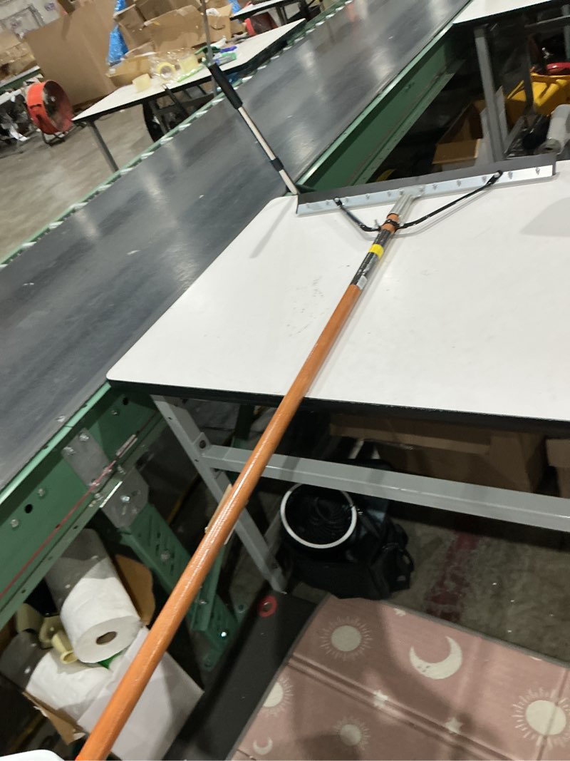 Condition photo showing Good Condition for professional 24 in. floor squeegee with handle