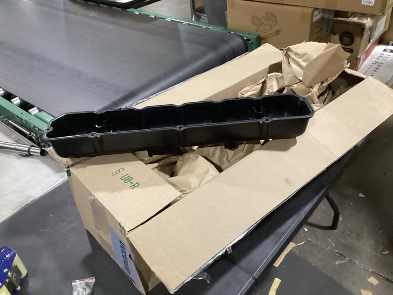 Condition photo showing As Is for tall fabricated valve covers for chevy bbc 396 402 427 454 502 1965-1995 black aluminum no hole no hole black