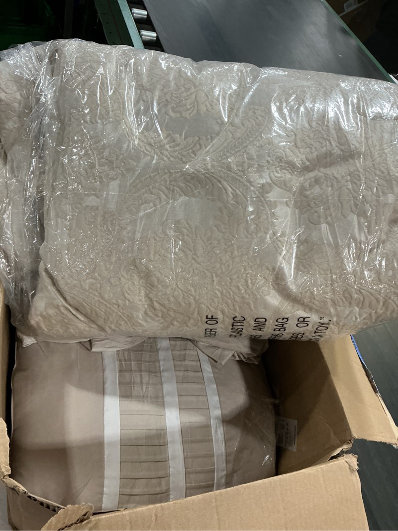 Condition photo showing Good Condition for DEITAS King Size Comforter Set 7 Piece, Jacquard Woven with Damask, Bedding Set in a Bag Includes Soft Comforter, Bed Skirt, Pillow Shams, and Decorative Pillows, Beige Beige(jacquard Style? King - 7 Piece