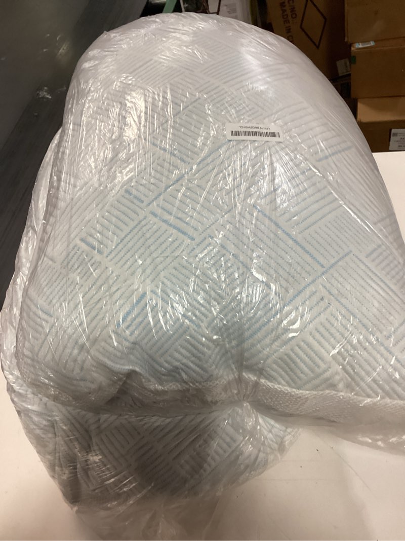 Condition photo showing Good Condition for Shredded Memory Foam Cooling Soft Bamboo Viscose Pillows Queen Size Set of 2, Adjustable Hypoallergenic Hotel Quality Bed Pillows for Side, Stomach or Back Sleeper, Oeko-TEX Certified Queen (Pack of 2)