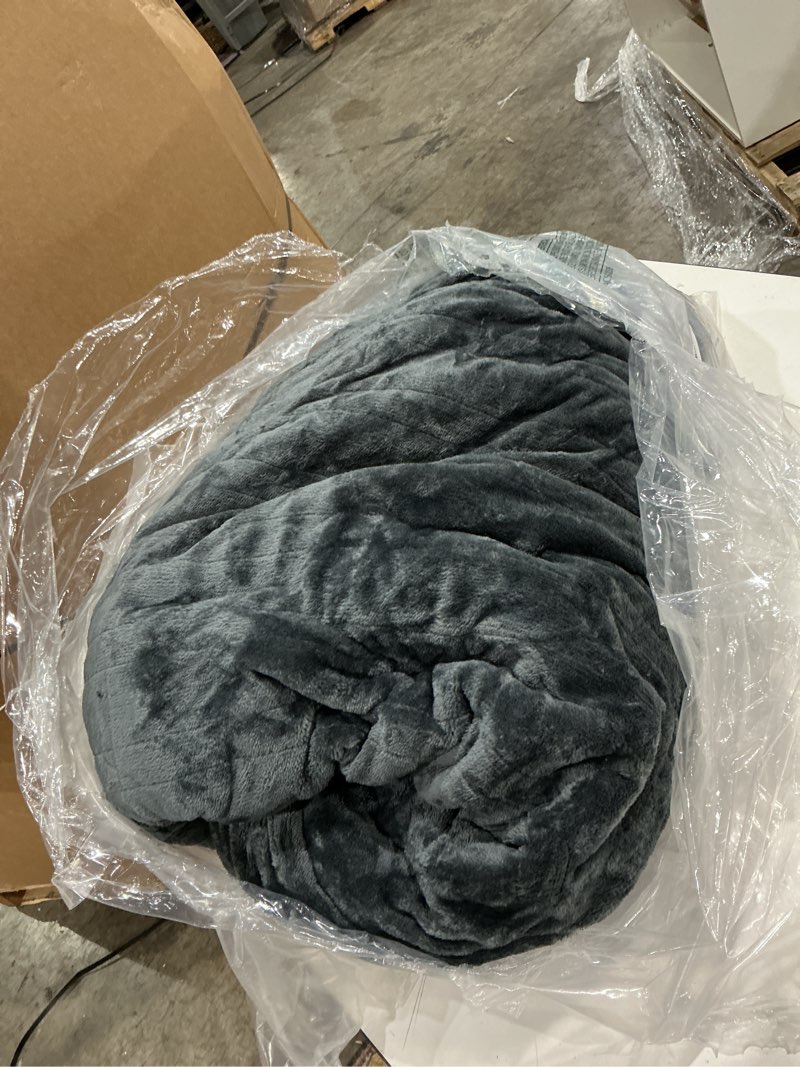 Condition photo showing Good Condition for westinghouse electric blanket king, heated blanket king size with 10 heating levels and 1 to 12 hours heating time settings, flannel to sherpa reversible, machine washable (90" x 100", charcoal) charcoal king 90"x100"