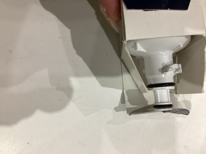 Condition photo showing As Is for project source twist-in refrigerator water filter fits ge filter rpwfe