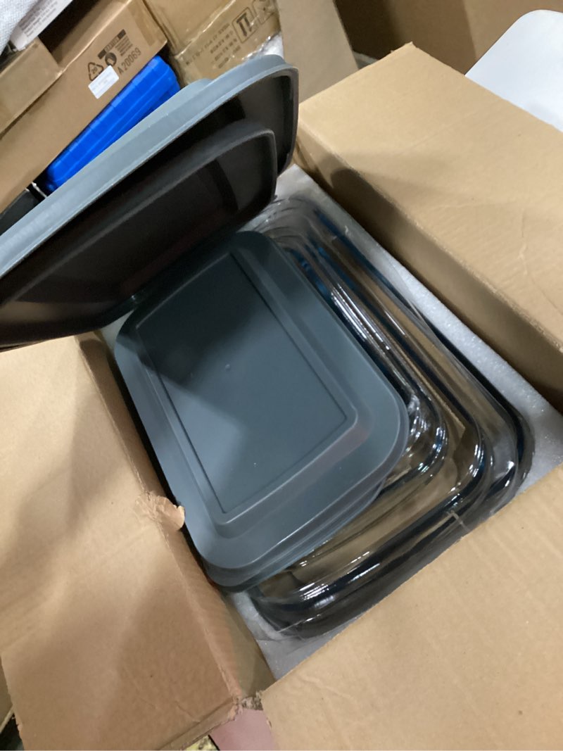 Condition photo showing Good Condition for 8-piece deep glass baking dish set with plastic lids,rectangular glass bakeware set with lids, baking pans for lasagna, leftovers, cooking, kitchen, freezer-to-oven and dishwasher, gray