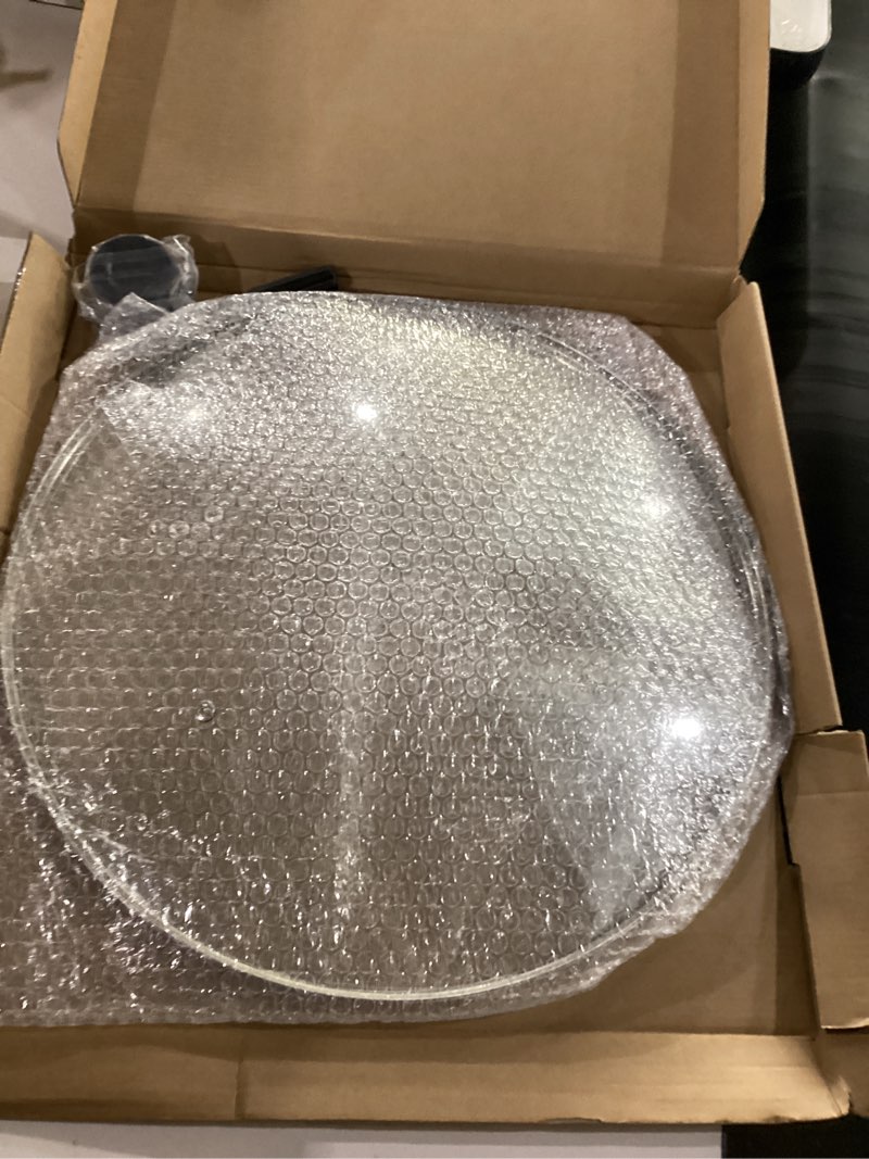Condition photo showing Good Condition for tempered glass lid for pots and pans, 15 inches replacement cover for commercial cookware, stainless steel rim with black knob, dishwasher safe and oven safe up to 400 °f