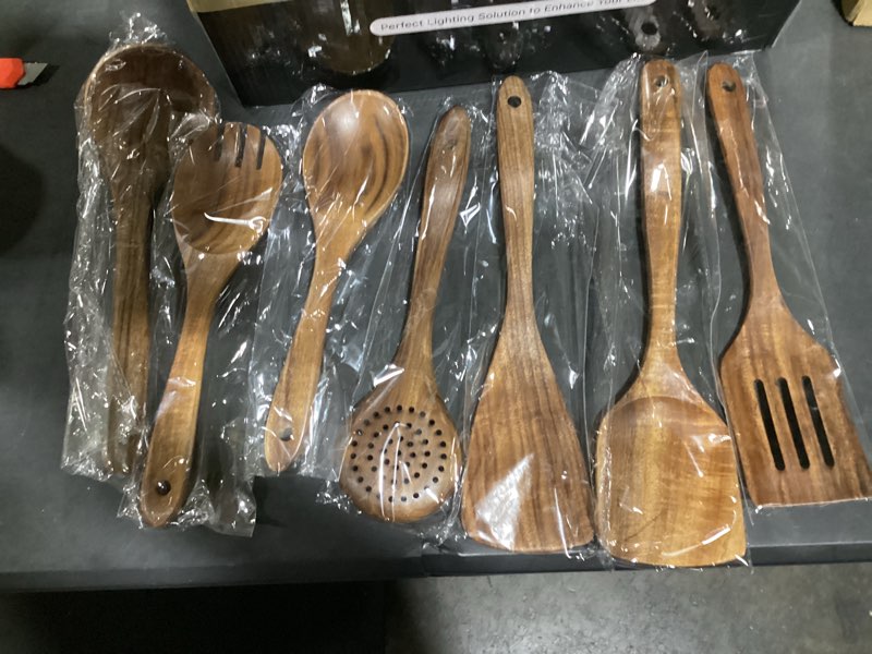 Condition photo showing New/Like New for Wooden Spoons for Cooking - 7 Pieces Wooden Kitchen Utensils Set, Smooth Natural Teak Wood Utensil Set, Nonstick Heat-Resistant Cooking Utensils - Lightweight & Sturdy, Wooden Spatula for Cooking
