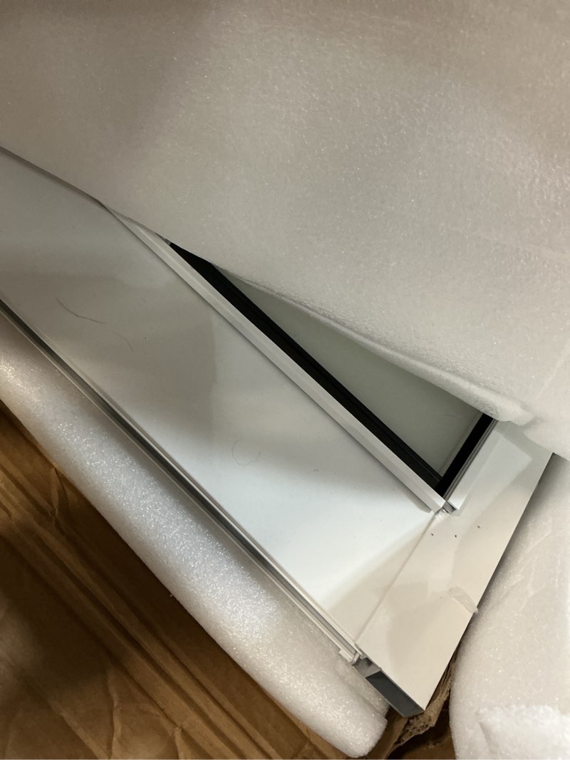 Condition photo showing Good Condition for sliding glass dog door 