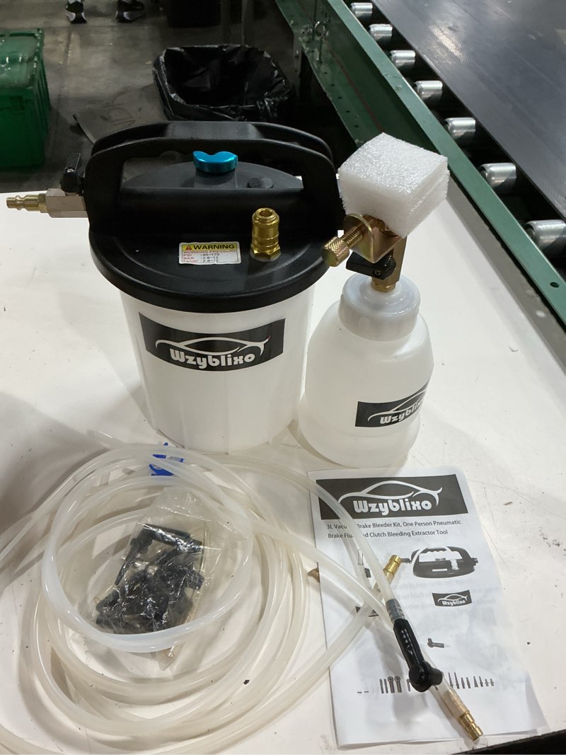 Condition photo showing New/Like New for 3l vacuum brake bleeder kit, one man pneumatic brake fluid and clutch bleeding extractor tool with adapters with 1l refilling bottle