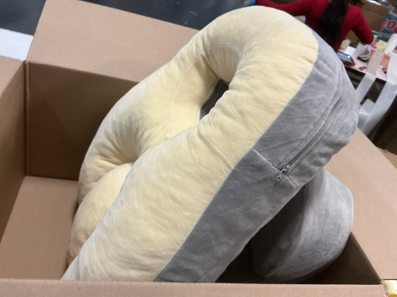 Condition photo showing New/Like New for mello active face down pillow after eye surgery – vitrectomy & retina surgery recovery pillow for face-down sleeping, prone support cushion, eye surgery recovery equipment