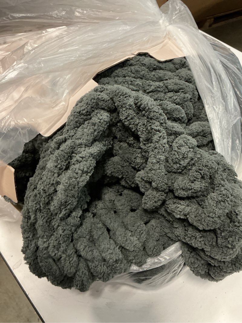 Condition photo showing As Is for EXQ Home Fleece Throw Blanket for Couch or Bed - 3D Imitation Turtle Shell Jacquard Decorative Blankets - Cozy Soft Fuzzy Flannel Blanket Suitable for All Seasons(50"×60",Dark Green) Dark Green Throw