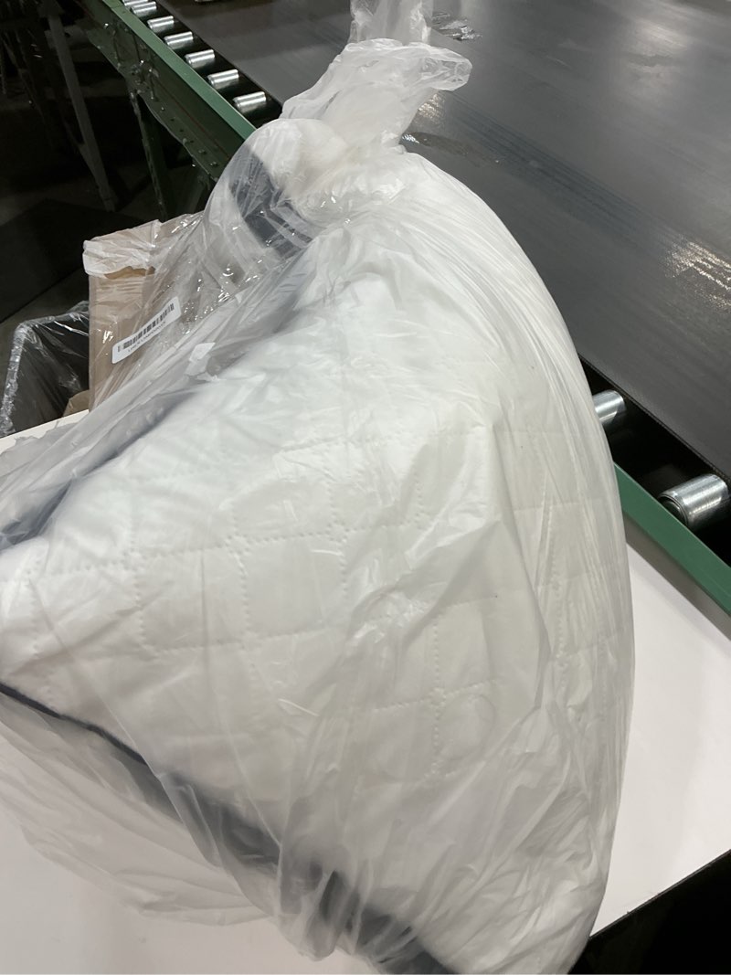 Condition photo showing As Is for Meoflaw Pillows for Sleeping (2-Pack), Luxury Hotel Pillows Queen Size Set of 2,Bed Pillows for Side and Back Sleeper (Queen) Queen (Pack of 2)