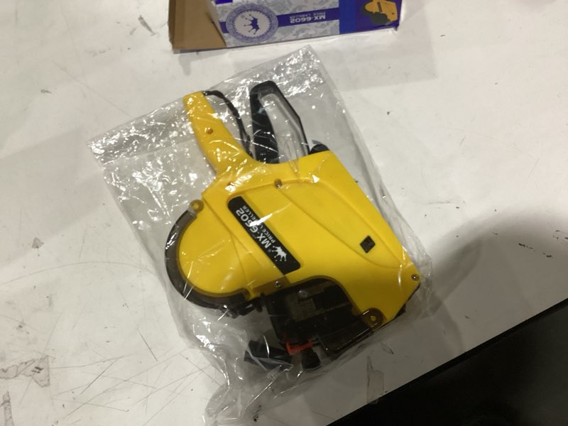 Condition photo showing New/Like New for cash & card two-line price gun – retail pricing labeler with dual line printing, handheld price tag gun for stores, grocery, clothing, discount shops and more.