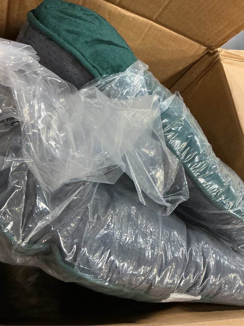 Condition photo showing Good Condition for iaseahk chair cushions for dining chairs, seat cushions for kitchen chairs, indoor seat cushions with ties, tufted foam chair pads, non slip chair cushions set of 4, 15.5" x 15.5" x 4", dark green dark green pack of 4