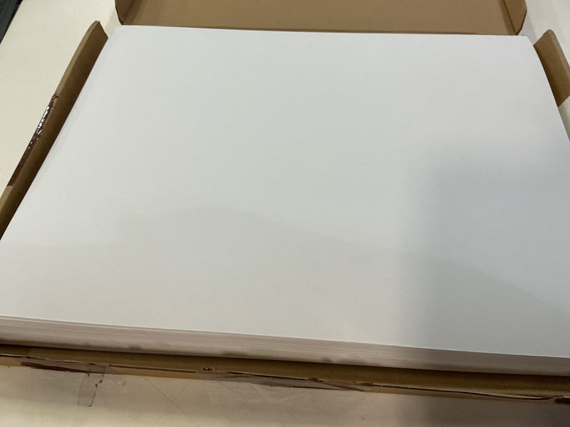Condition photo showing Good Condition for 25 pack backing boards only - 16x20 uncut white matboards, acid free backerboards for art prints, ideal for photos/pictures/prints/frames/arts