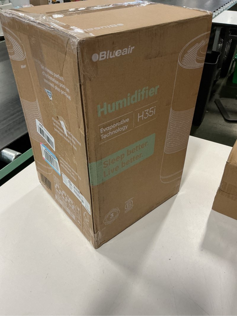 Condition photo showing New/Like New for Blueair - InvisibleMist 0.9 gallon Evaporative Premium Smart Top-Fill Humidifier - White
