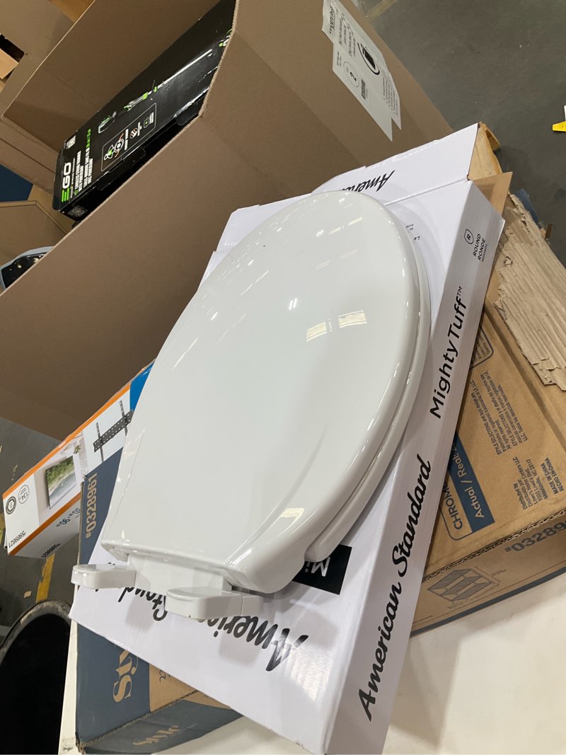Condition photo showing Good Condition for american standard mightytuff plastic white round soft close toilet seat