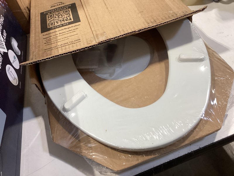 Condition photo showing Good Condition for bemis 1500ec durable wooden toilet seat, easy clean hinges, made in usa, elongated, white elongated 1