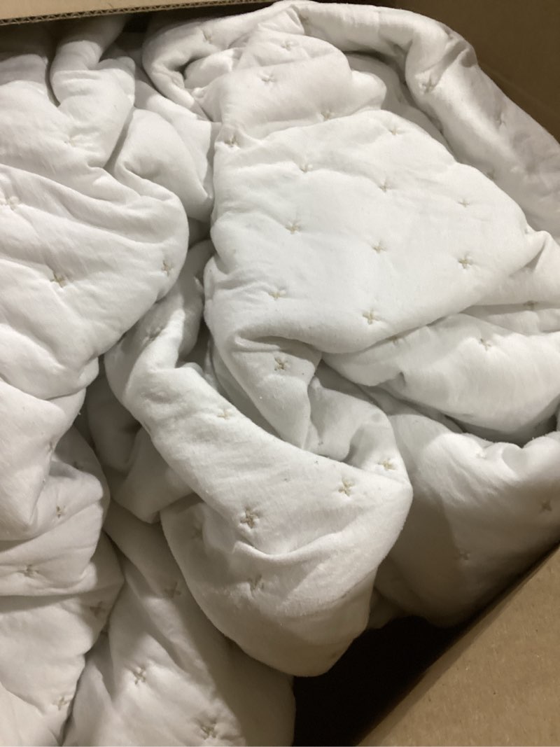 Condition photo showing Good Condition for WDCOZY White California Cal King Size Quilt Bedding Sets with Pillow Shams, Oversized Lightweight Soft Bedspread Coverlet, Quilted Blanket Thin Comforter Bed Cover, 3 Pieces, 116x106 inches White (Gold Cross Stitching) California King