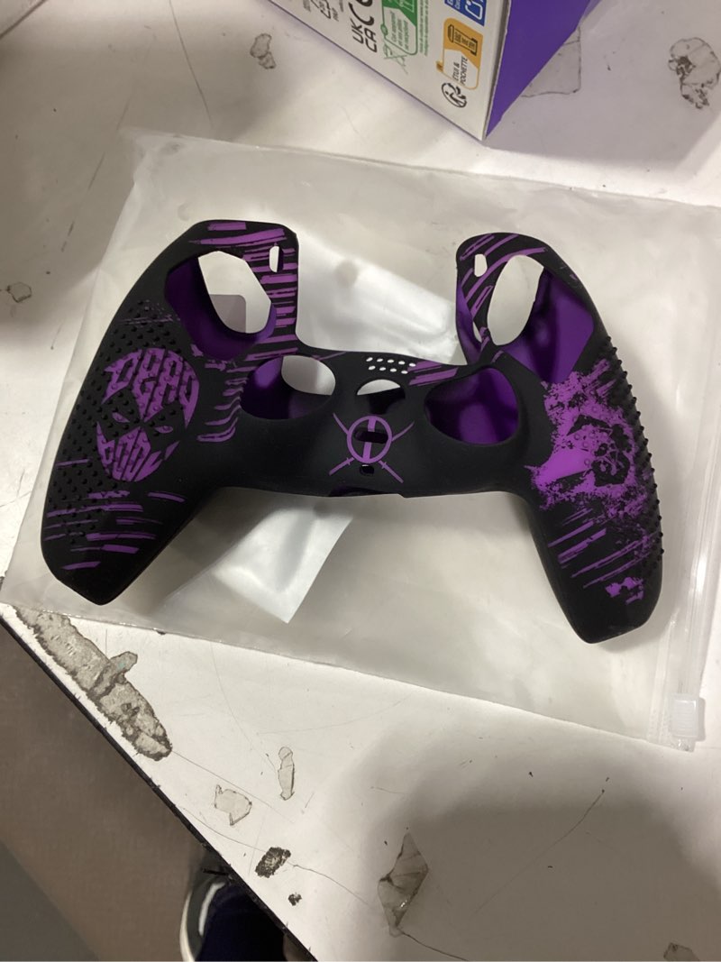 Condition photo showing Good Condition for similiar productsilicone skin cover sticker x 1 & extender grips x 2 for xbox series/one controller the joker