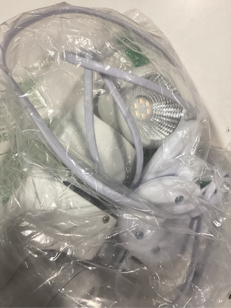 Condition photo showing Good Condition for Similar product not like stock photoLUTEC 32W 2500 Lumen LED Security Lights Motion Sensor Light Outdoor, 5000K Daylight, IP65 Waterproof, Dusk to Dawn, Motion Detector Flood Light for Garage, Yard, Porch-White