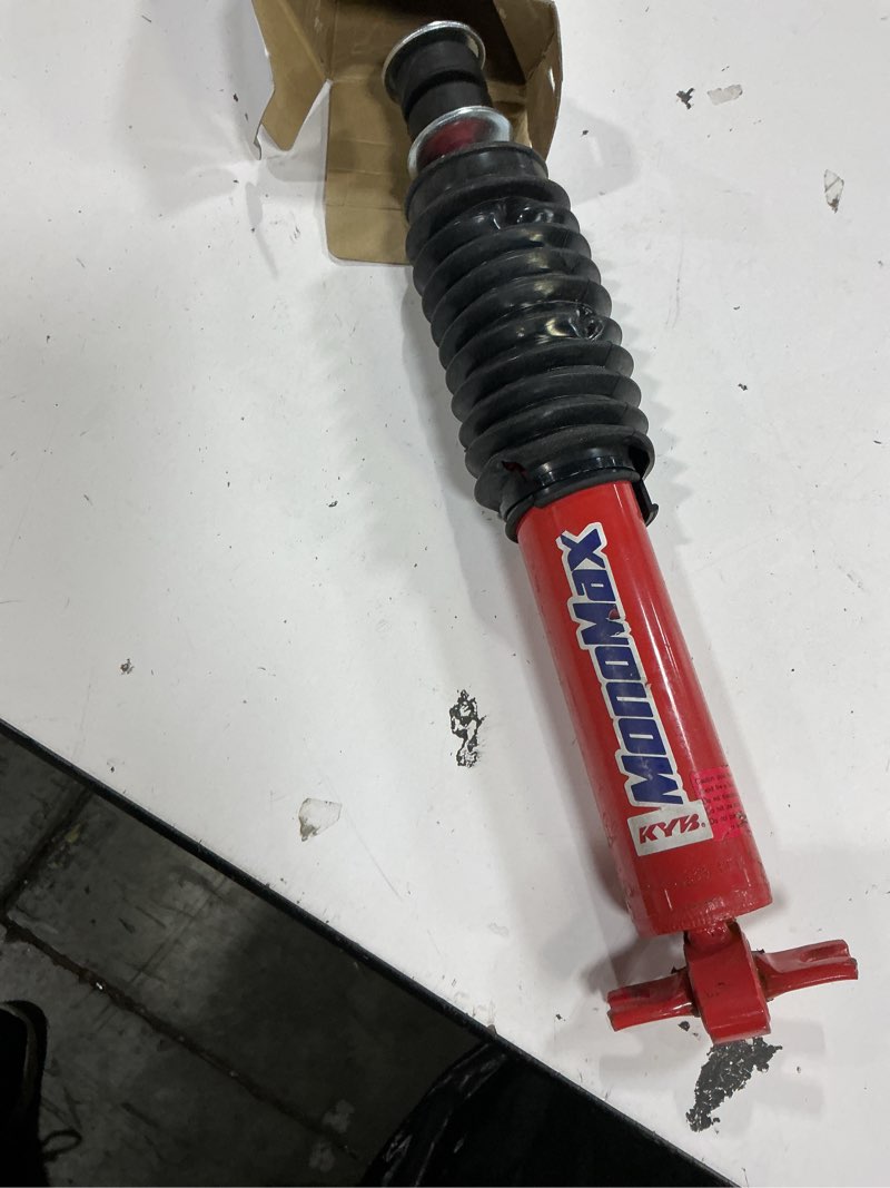 Condition photo showing Good Condition for kyb 565066 monomax gas shock, red