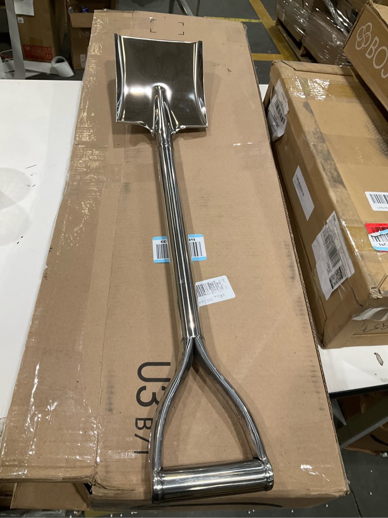 Condition photo showing Good Condition for 31.5 Inch Flat Head Garden Shovel, D Handle Square Flat Spade Shovel for Gardening, All Stainless Steel Made Square Point Shovel