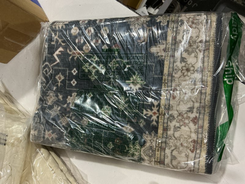 Condition photo showing Good Condition for black washable 2x3 entry rug, small rugs for entryway kitchen bathroom door mat indoor entrance, non slip rubber backing, stain & fade resistant, ashen charcoal floral farmhouse decor 2' x 3' (rectangular) ashen / multi