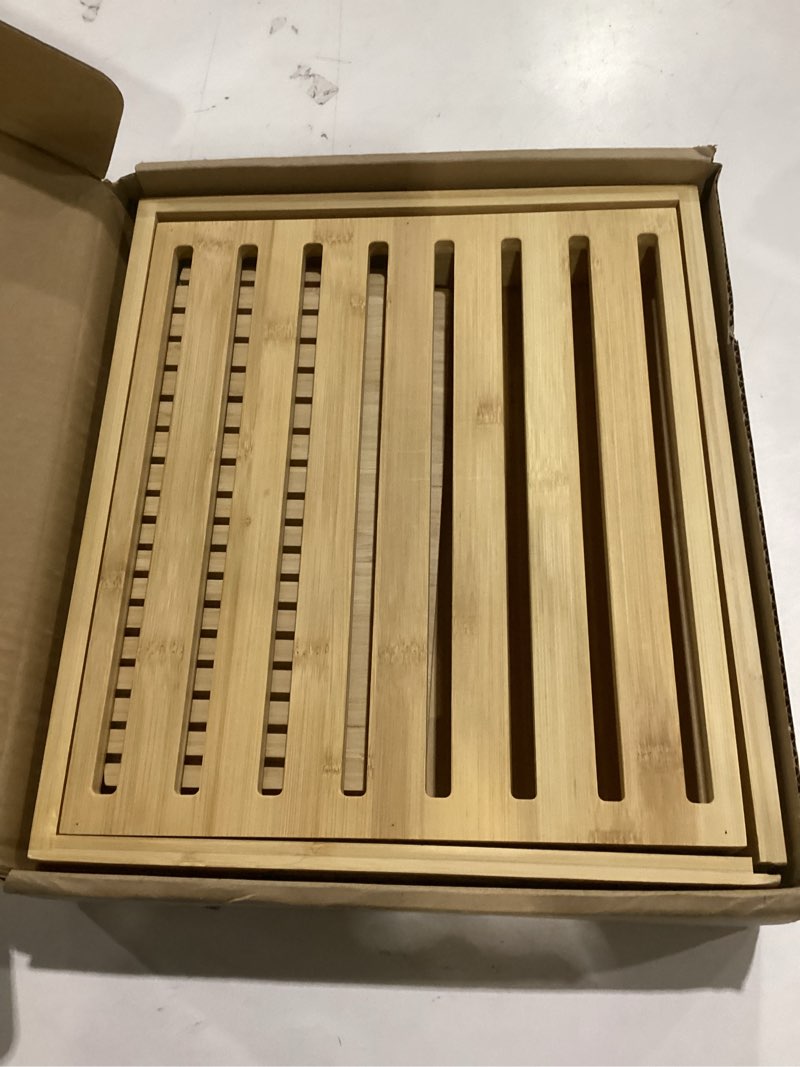 Condition photo showing Good Condition for bread slicer for sourdough rounds, bread slicing guide for homemade bread, wide bamboo base for artisan loaves, compact design, doubles as serving tray (no knife)