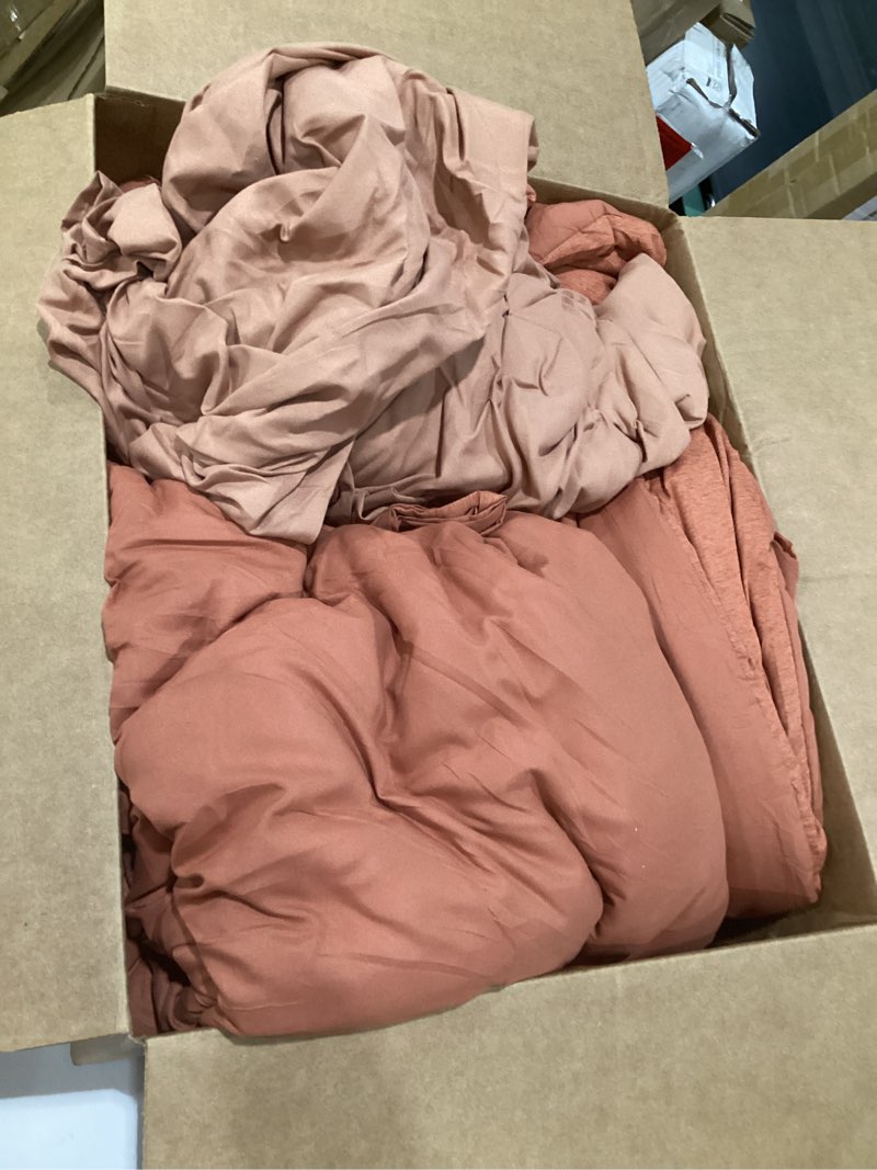 comforter, size unknown