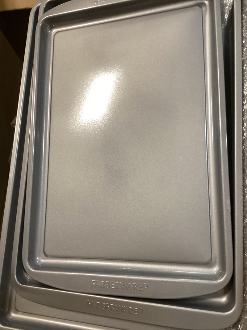 Condition photo showing Good Condition for farberware nonstick bakeware 3-piece cookie pan set, gray 3-piece set