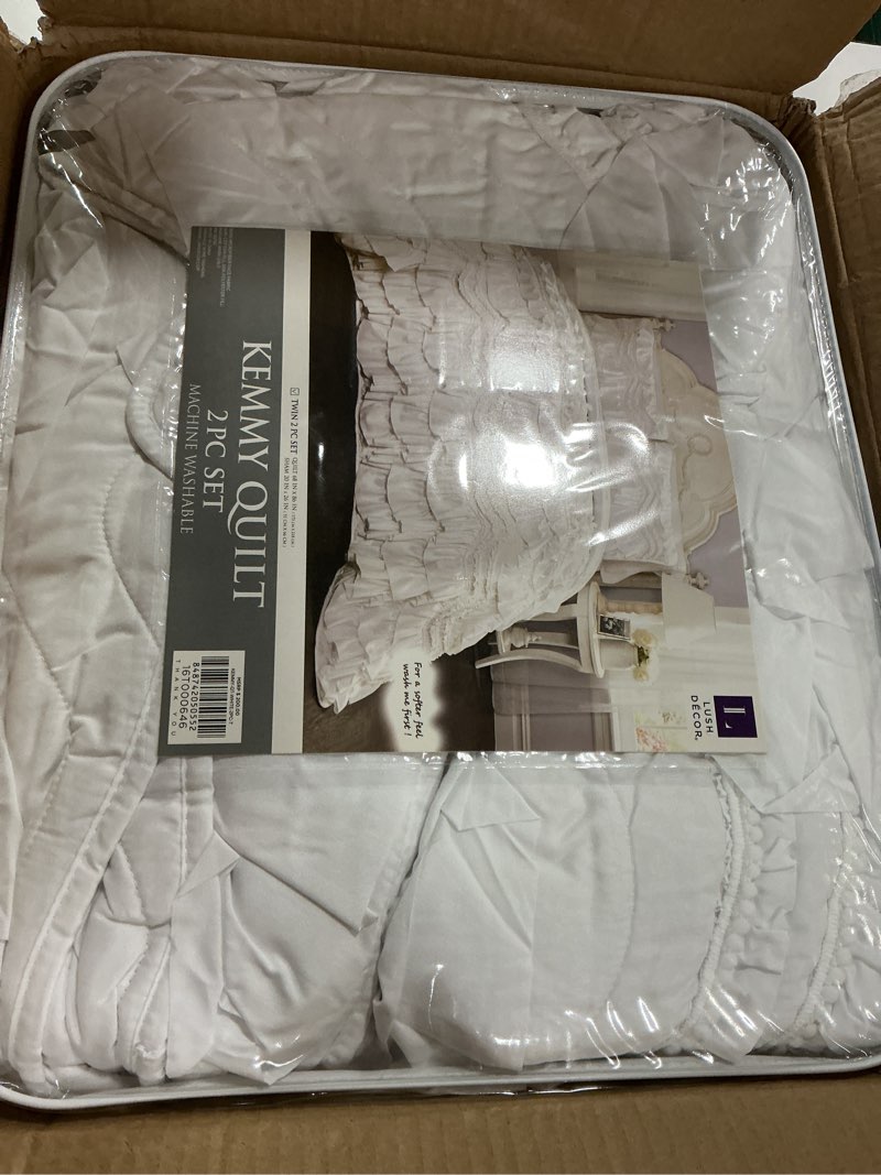 Condition photo showing Good Condition for Lush Decor Kemmy Ruffled Quilt Set, 3 Piece Set Twin, White - Kids Bedding Set - White Quilt Twin Size - Coquette Decor White Twin