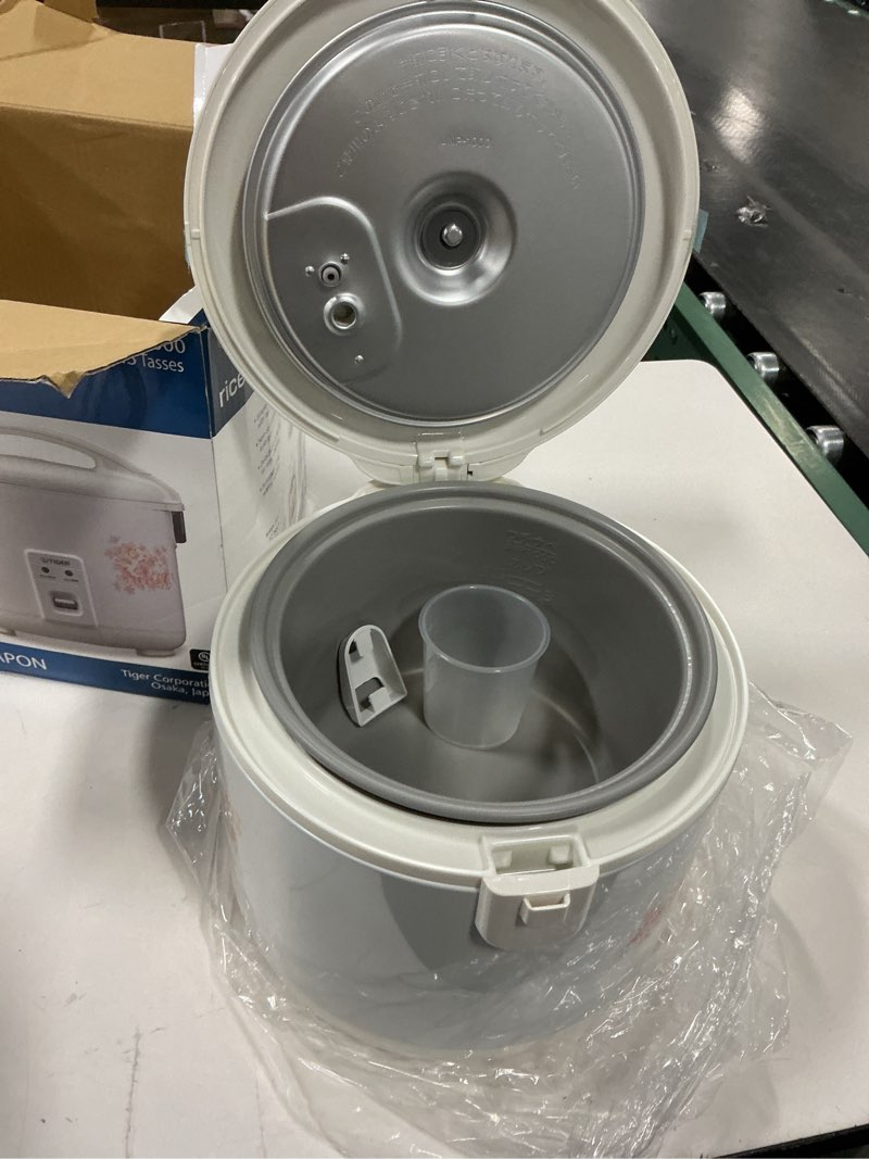 Condition photo showing Good Condition for Tiger JNP-1000-FL 5.5-Cup (Uncooked) Rice Cooker and Warmer, Floral White 5.5-Cup White