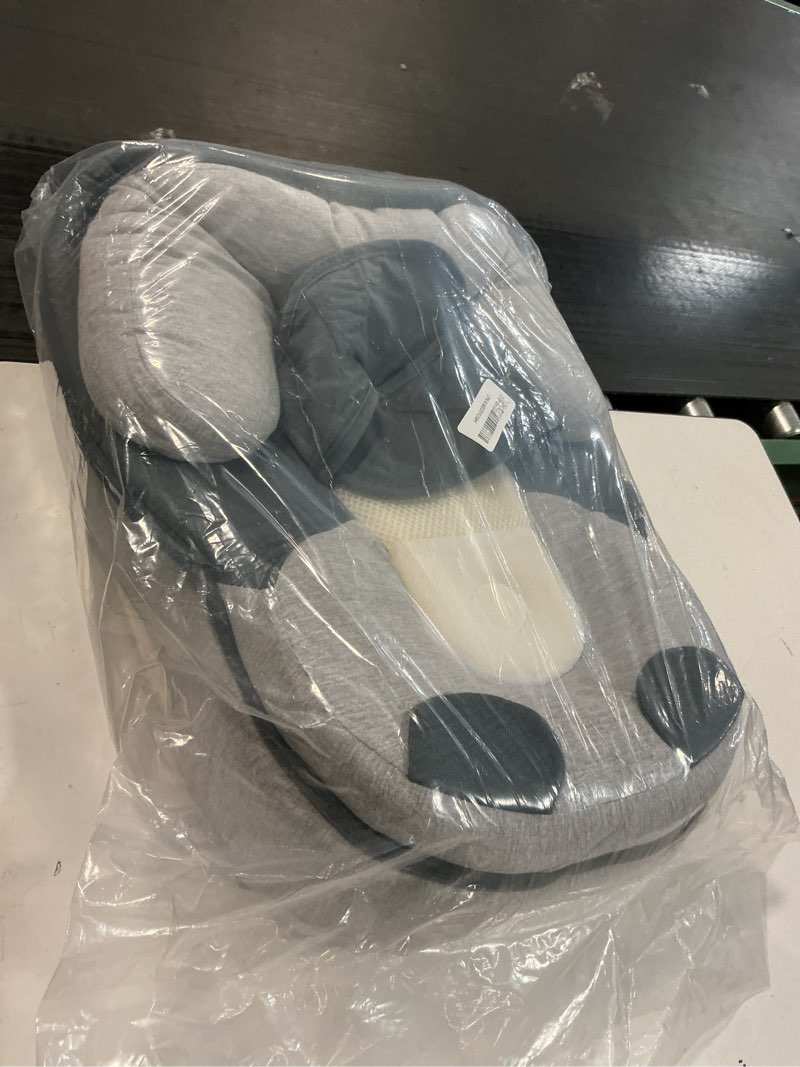 Condition photo showing Good Condition for (Gray, Small)