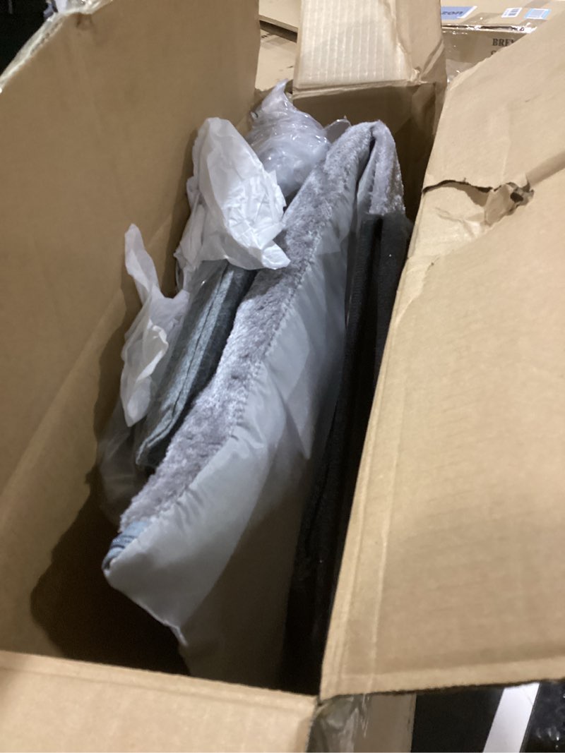 Condition photo showing Good Condition for Indoor Dog House, Elevated Foldable Dog Cave Bed with Removable Plush Mat for Medium Dogs and Cats Up to 20.8 Inches Long Indoor-M