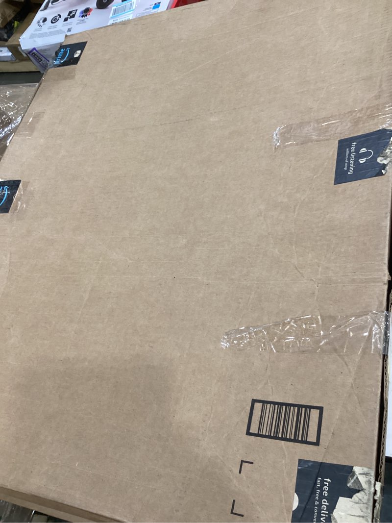 Condition photo showing Good Condition for artdot a1 storage book for diamond painting kits, diamond art portfolio folder for diamond painting accessories with 13 pockets, 26 views protectors (34x25.4inches) a1:34x25.6 inches