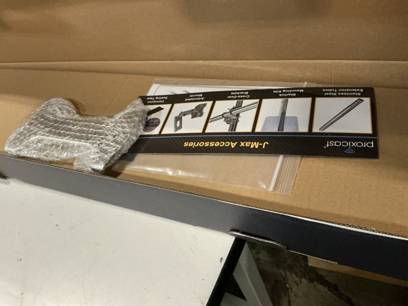 Condition photo showing Good Condition for drywall tools skimming blade with 9 inch compound roller - 10", 14", 24"& 32" 40" blades with 2 pack 0.3 mm blades,taping knife, arc scraper, construction tools blade with roller