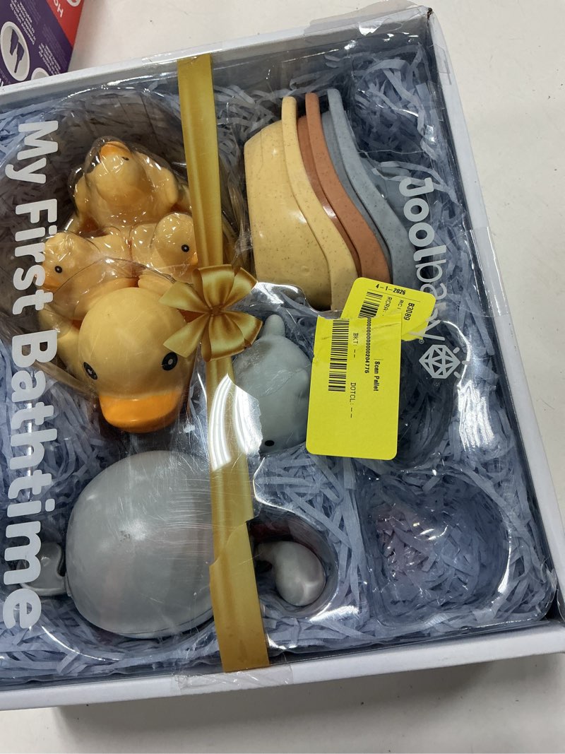 Condition photo showing Good Condition for jool baby 10-piece bath toy gift set – bath squirts, rubber ducks, wind-up swimming whale – bath toy storage organizer included