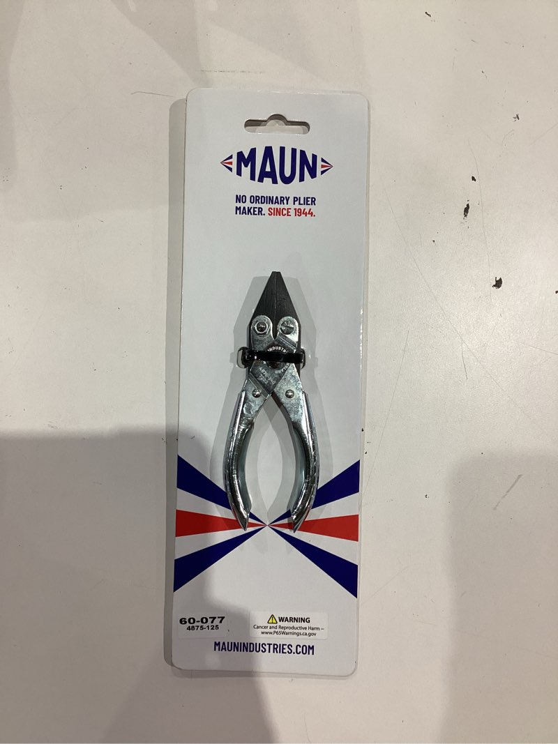 Condition photo showing New/Like New for Maun 4870-140 Smooth Jaws Flat Nose Parallel Plier 140 mm | Smooth Parallel Jaws for A Firm Grip Without Damage | Open Throat to Hold Wire and Rod | Professional Quality