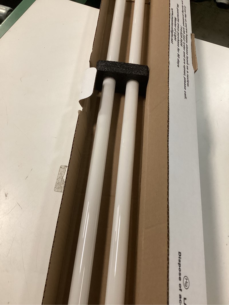 Condition photo showing Good Condition for F30T8/CW (2 Pack) 30W T8 Fluorescent Tube Light Bulb 30 Watt Cool White 4100K F30T8 36" Inch Replaces F30T8/CW/Alto F30T8/SPX41 F30T8/SP41