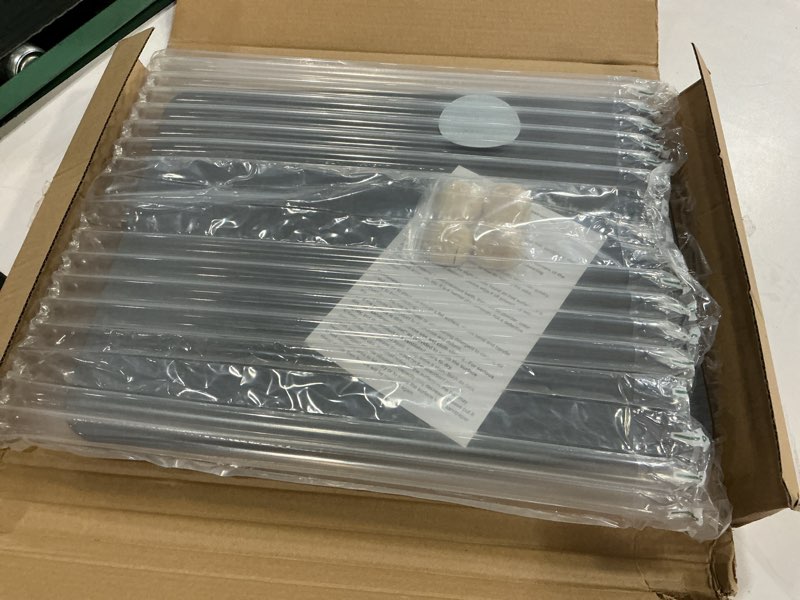 Condition photo showing Good Condition for Large Stone Dish Drying Mat for Kitchen Counter, 18"×14" Quick Dry Super Absorbent Eco-Friendly Diatomaceous Earth Stone Mat with hemisphere wooden feet, Non-slip, Heat Resistant, Multi-purpose mats 18" x 14"