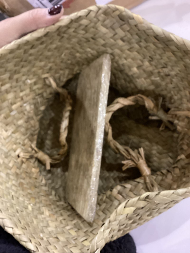 Condition photo showing As Is for 1 Pack Large Wicker Plant Basket with Handle 10 Inch Woven Seagrass Belly Basket and Artificial Moss for Plants Picnic Grocery Laundry House Storage Home Decor (Large) Large 1